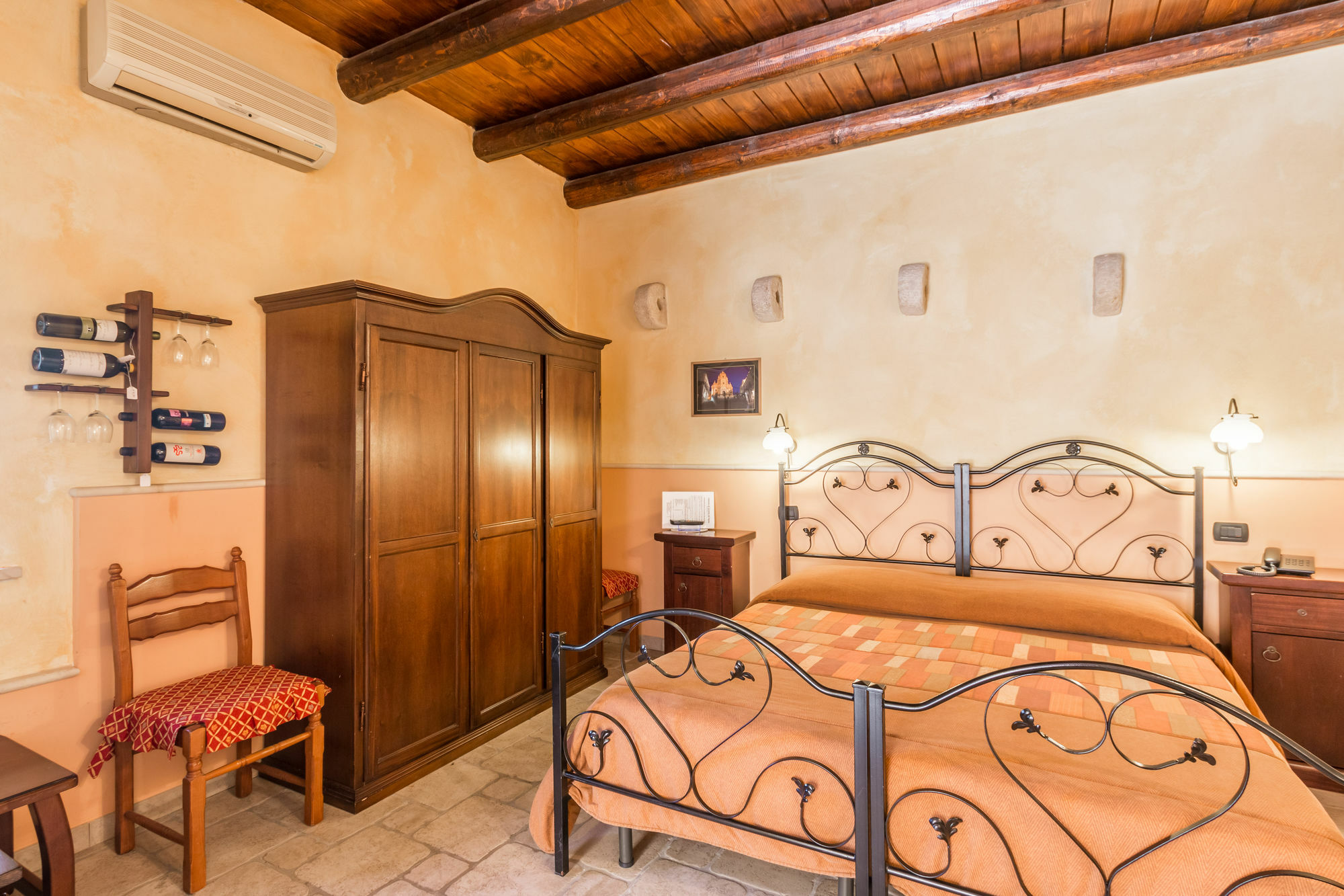 Gasthaus Casina Di Grotta Di Ferro Santa Croce Camerina Exterior foto